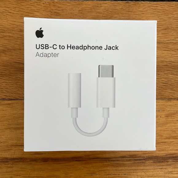 Apple USB-C to Headphone Jack - Picture 1 of 4